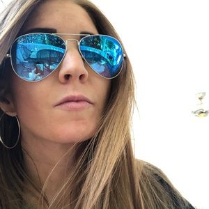 Meet your Posher, Jacqueline